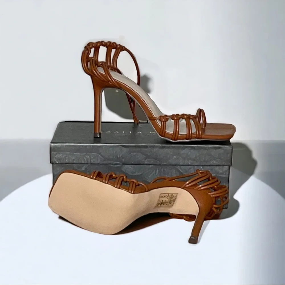 NIB Azalea Wang - Picture 2 of 11